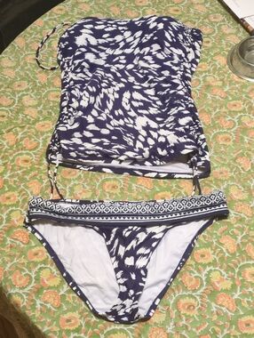 La Blanca Navy and White Abstract Tankini Set